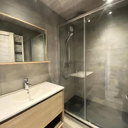 Eterlous - Entierement Renove, Au Coeur De La Station De Mae-9045 Apartment